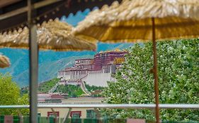Thangka Hotel